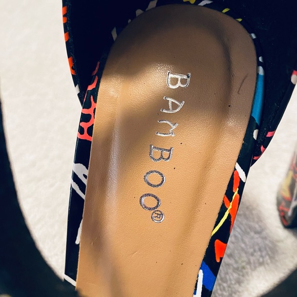 Brand New Unique Heels By BAMBOO - Size 6 - Heel Height Is 4 Inches - box 9 - Picture 8 of 9